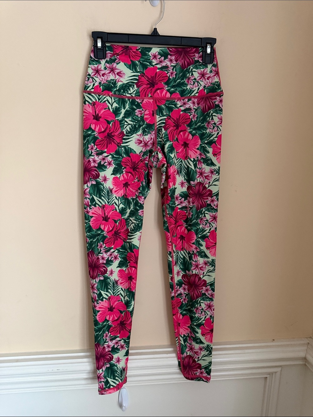 I am Becoming IAB MFG Vibrant‎ Pink Tropical Floral Leggings Size 6 Small